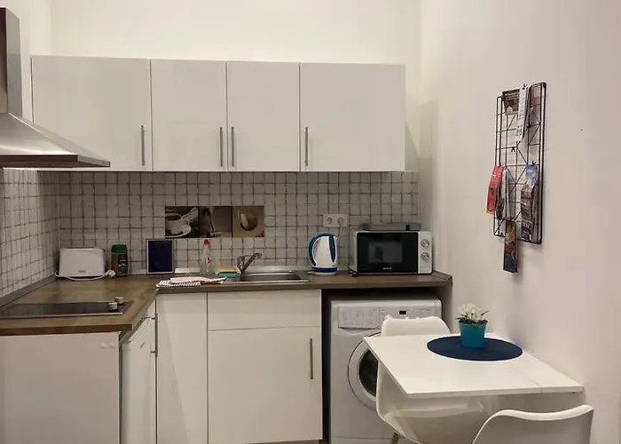 Alice 1 In Blaha Lujza Square Apartament *
