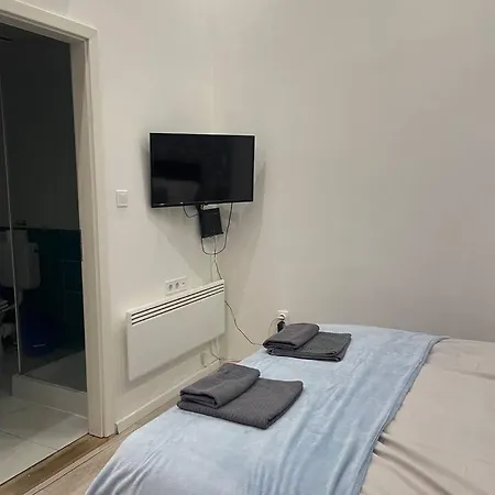 Apartment Alice 1 In Blaha Lujza Square